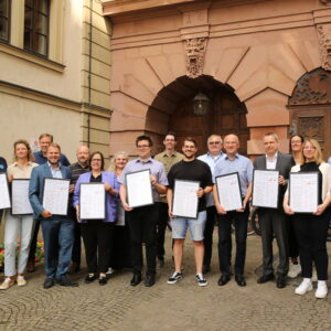 Gruppenbild der unterschriebenen Absichtserklärung